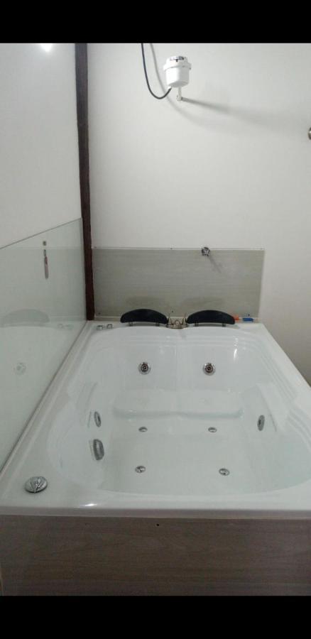 Hostal Hollywood Inn 里奥内格罗 外观 照片