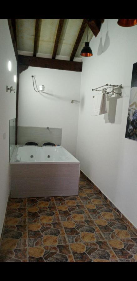 Hostal Hollywood Inn 里奥内格罗 外观 照片