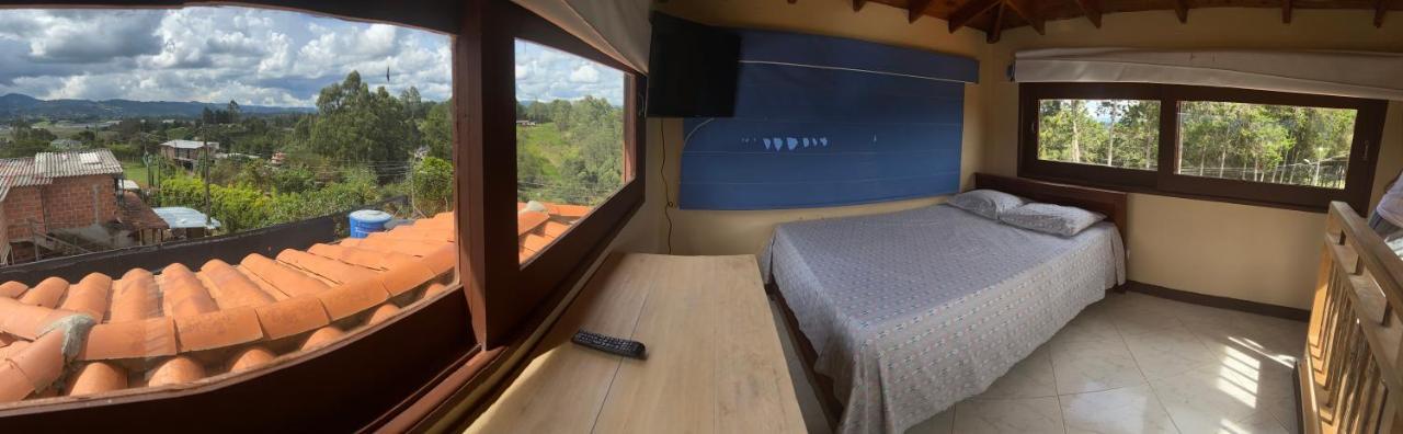 Hostal Hollywood Inn 里奥内格罗 外观 照片