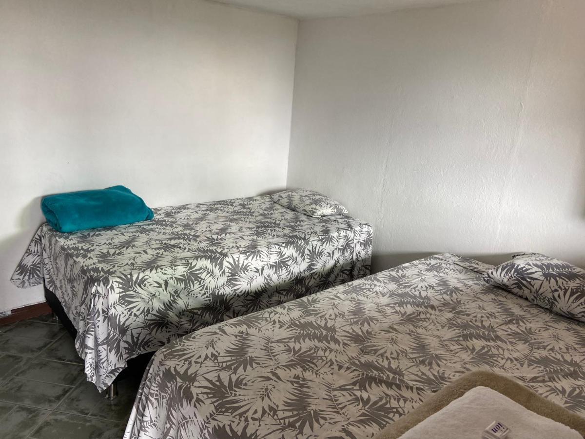Hostal Hollywood Inn 里奥内格罗 外观 照片